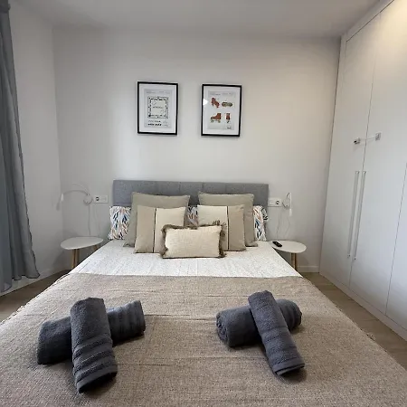 Modern And Luxurious In Nueva Andalucia - Jardines De Guadaiza Marbella