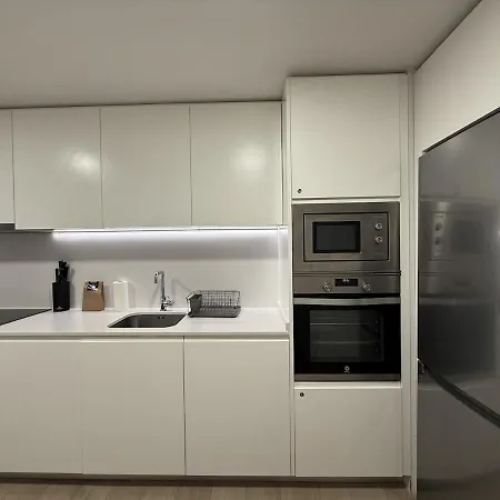 Modern And Luxurious In Nueva Andalucia - Jardines De Guadaiza Марбелья