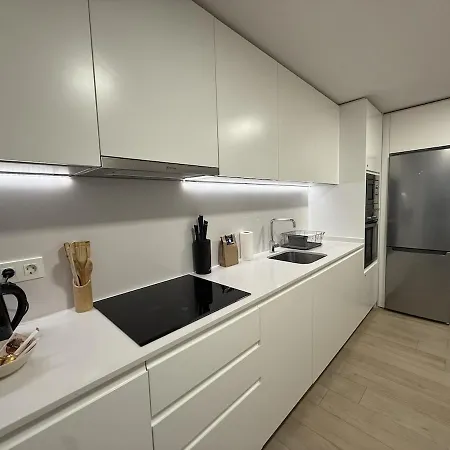 Modern And Luxurious In Nueva Andalucia - Jardines De Guadaiza