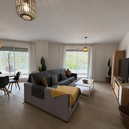 Modern And Luxurious In Nueva Andalucia - Jardines De Guadaiza 아파트 *