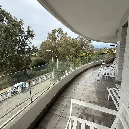 Modern And Luxurious In Nueva Andalucia - Jardines De Guadaiza 아파트 *