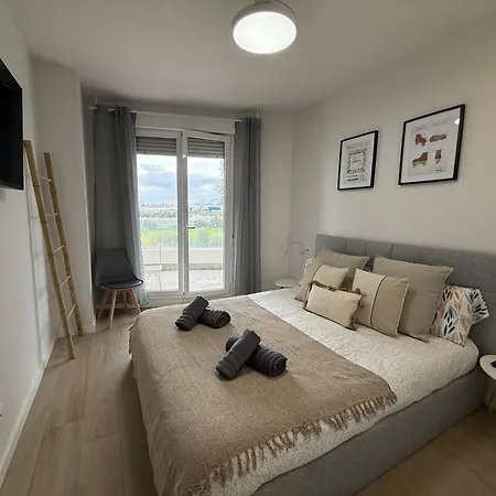 Modern And Luxurious In Nueva Andalucia - Jardines De Guadaiza