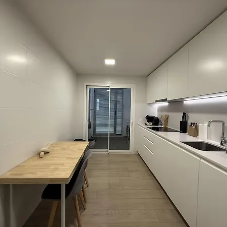 Modern And Luxurious In Nueva Andalucia - Jardines De Guadaiza 아파트