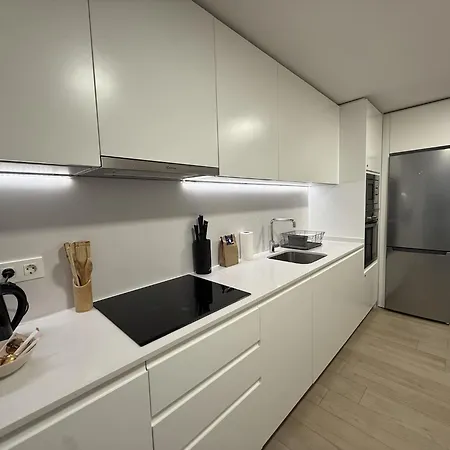 Modern And Luxurious In Nueva Andalucia - Jardines De Guadaiza 아파트 *