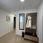 Modern And Luxurious In Nueva Andalucia - Jardines De Guadaiza