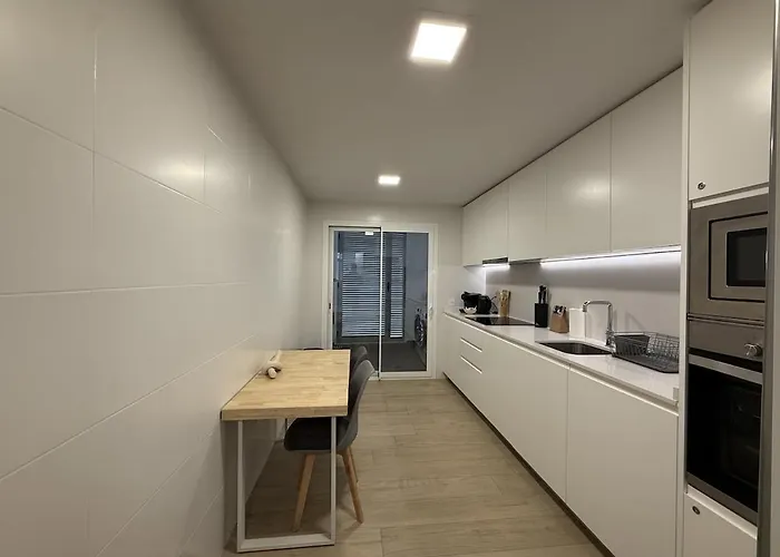 Апартаменти Modern And Luxurious In Nueva Andalucia - Jardines De Guadaiza
