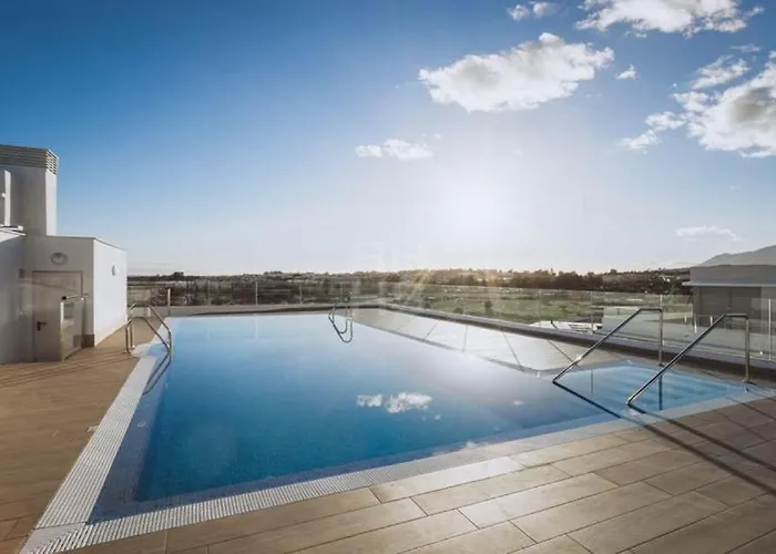 Modern And Luxurious In Nueva Andalucia - Jardines De Guadaiza